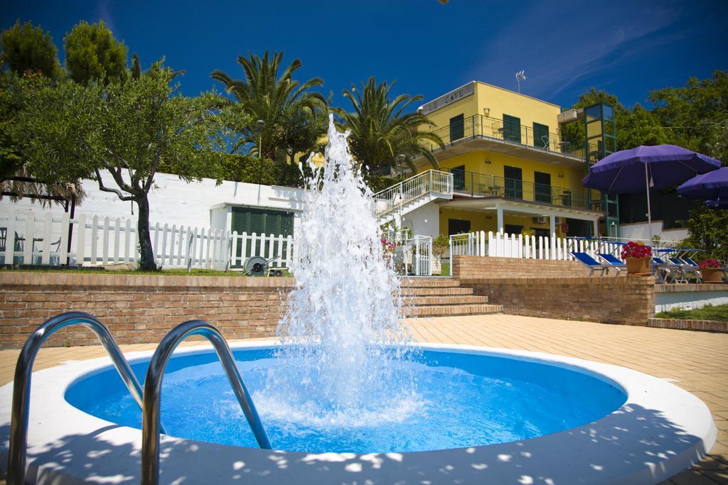 Hotel Le Cave Sirolo Exterior photo
