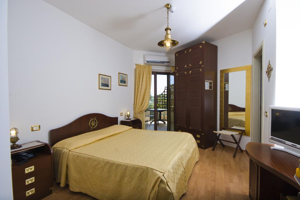 Hotel Le Cave Sirolo Exterior photo
