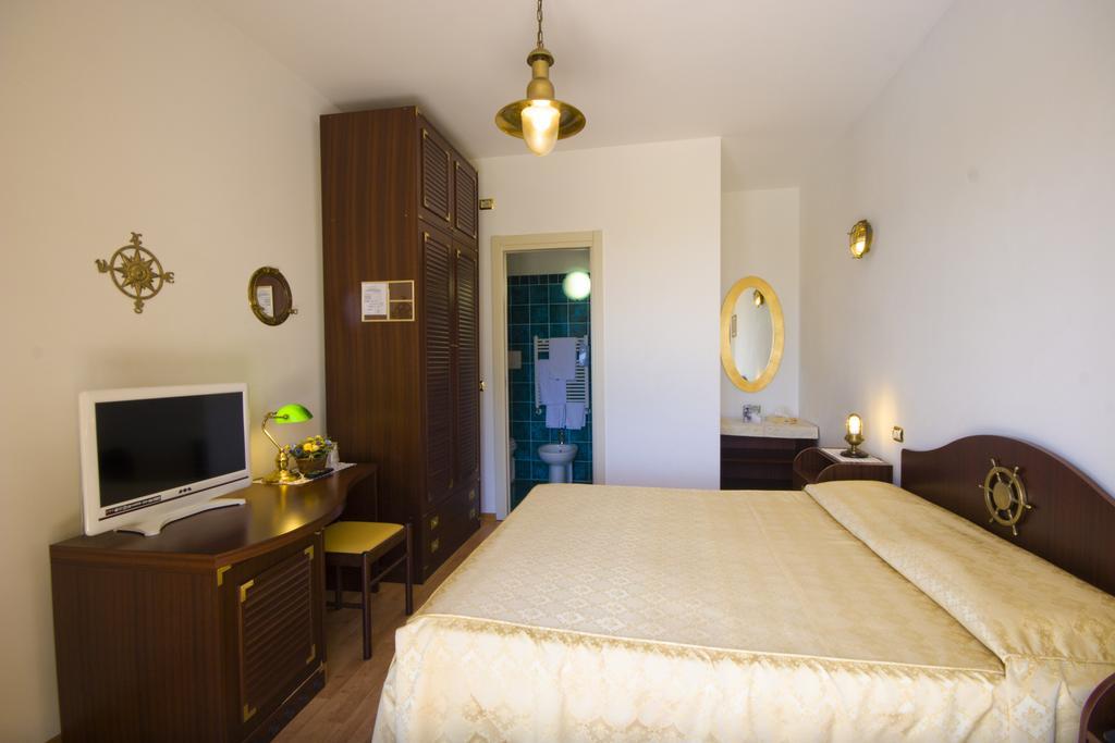 Hotel Le Cave Sirolo Exterior photo